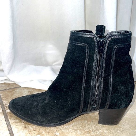 Coconuts by Matisse Black Suede and leather booties - Picture 3 of 5